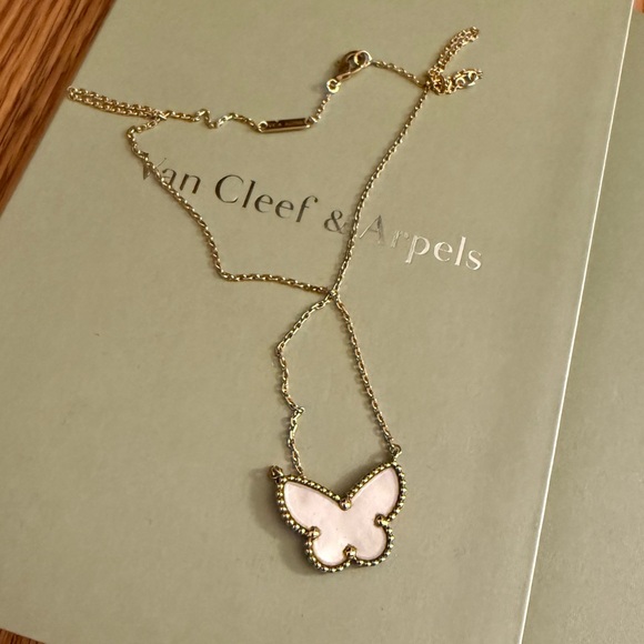 Van Cleef & Arpels Lucky Alhambra Butterfly Pendant Necklace - Picture 12 of 16